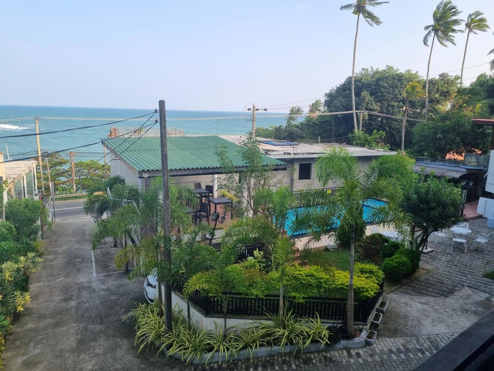 Queens Beach Hotel Tangalle Exterior foto