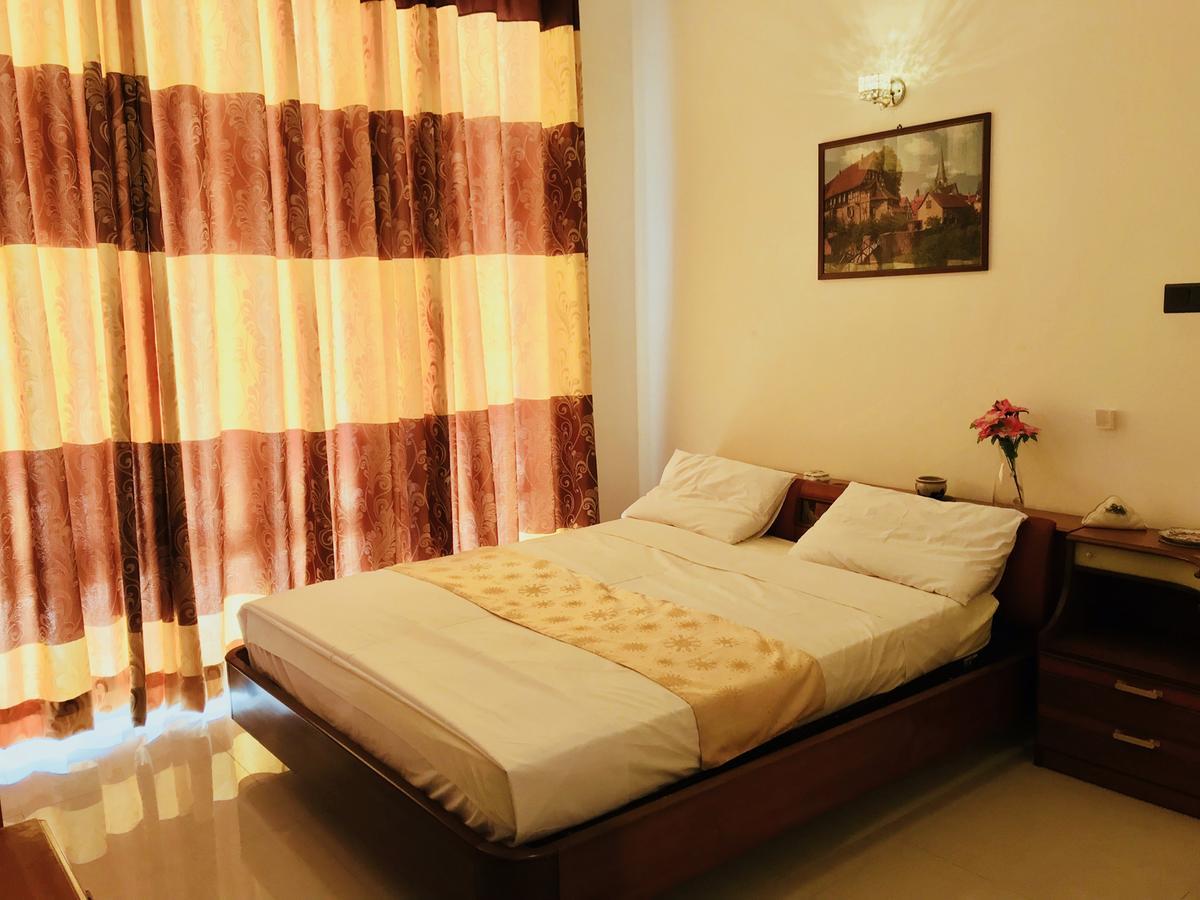 Queens Beach Hotel Tangalle Exterior foto