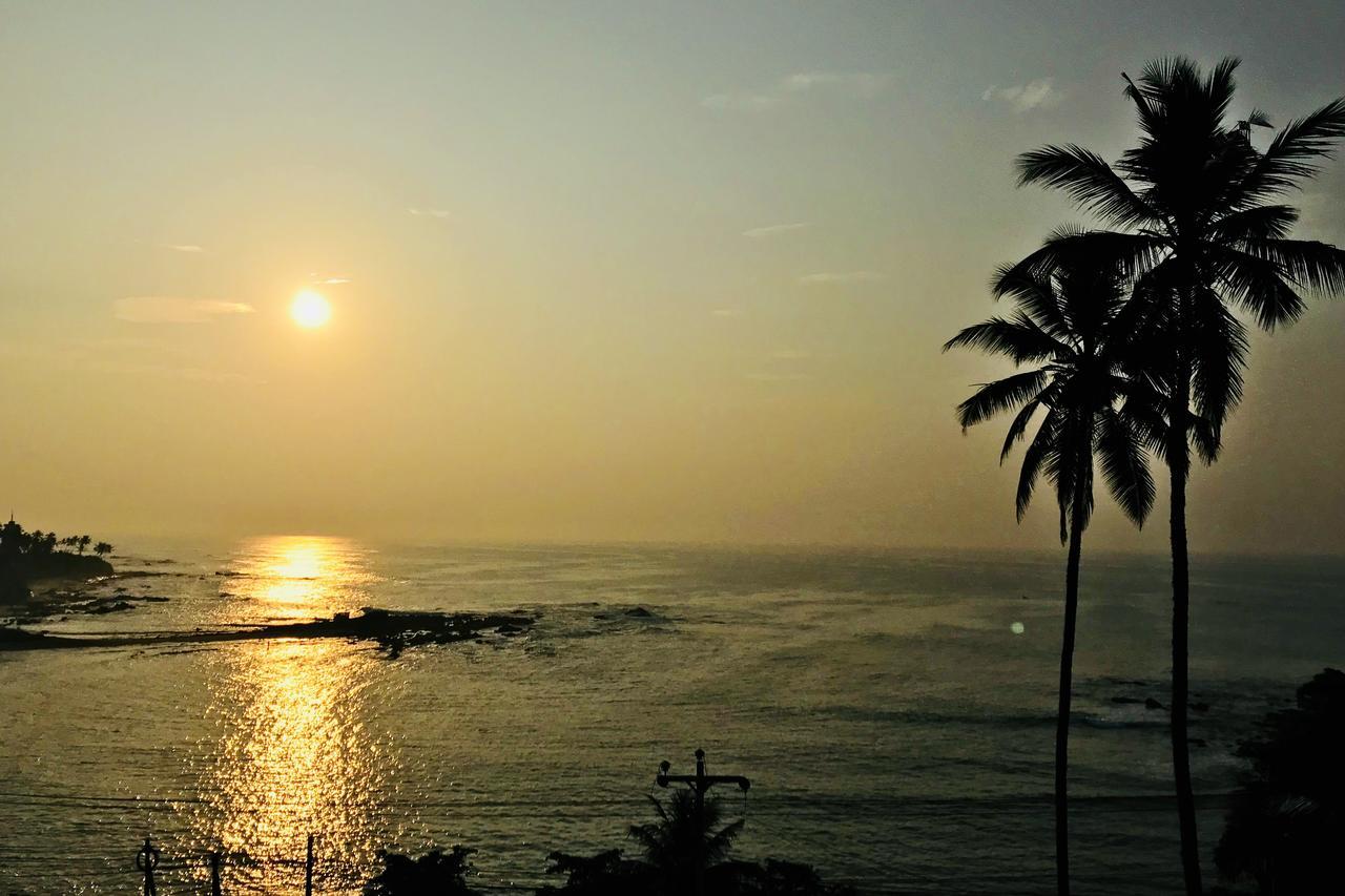 Queens Beach Hotel Tangalle Exterior foto