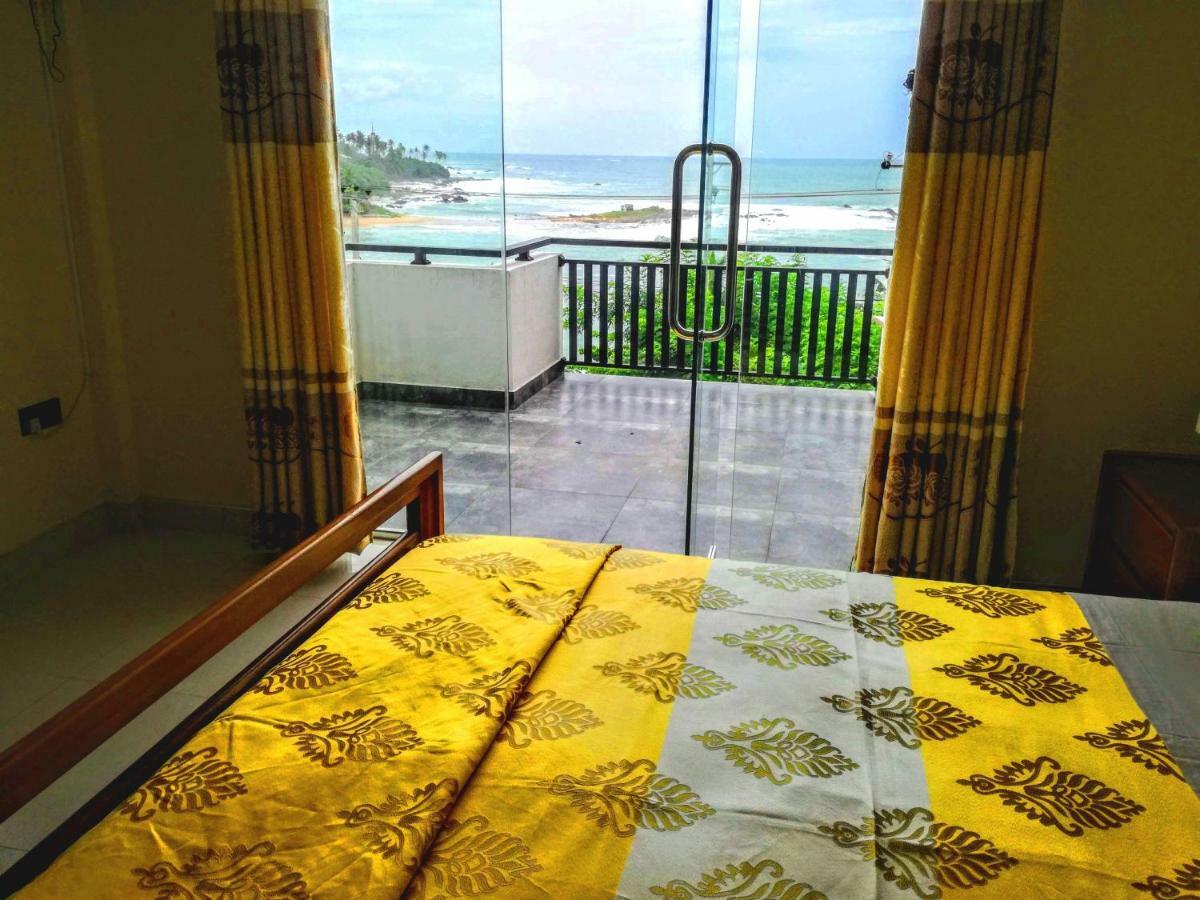 Queens Beach Hotel Tangalle Exterior foto