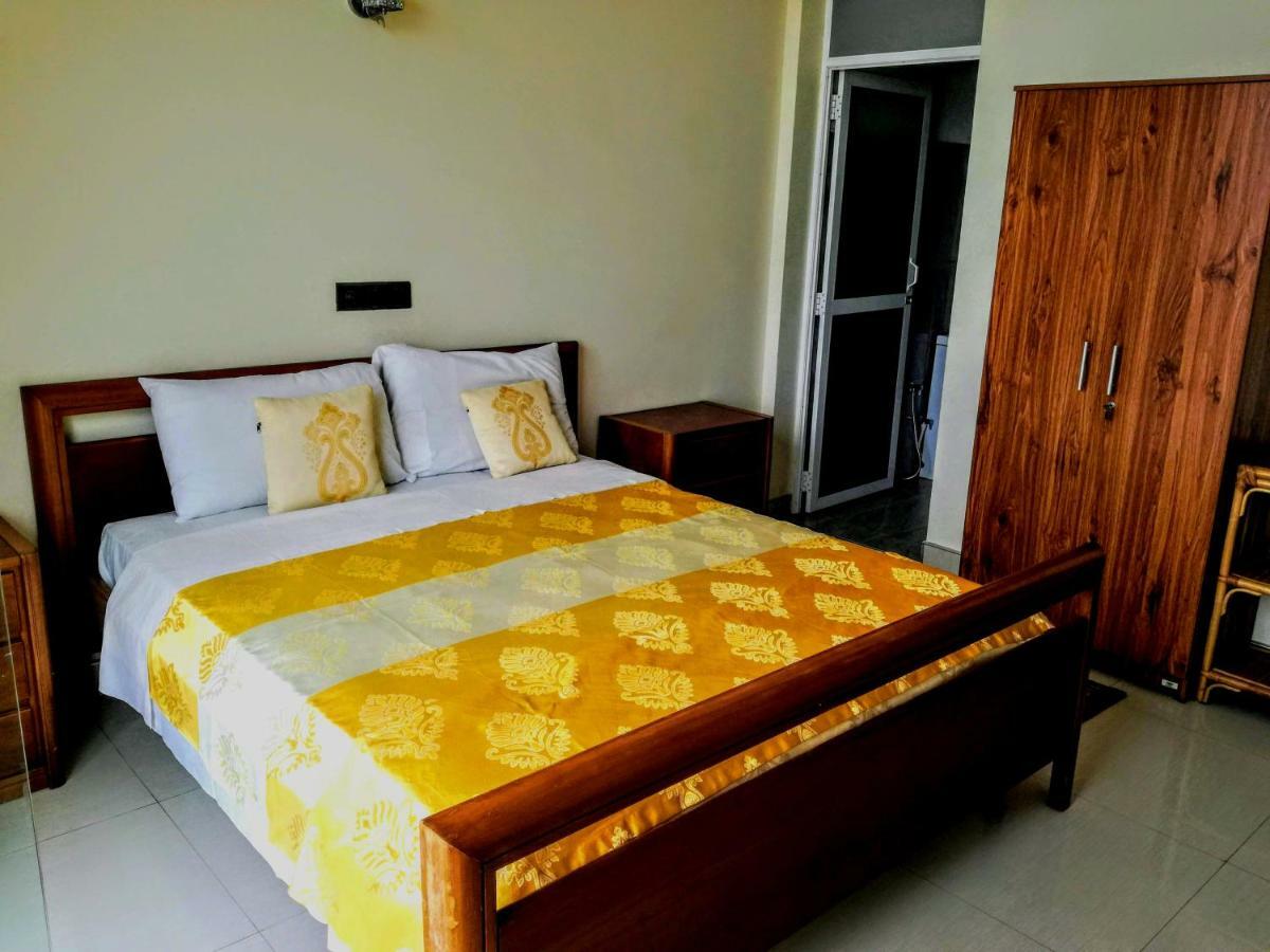 Queens Beach Hotel Tangalle Exterior foto